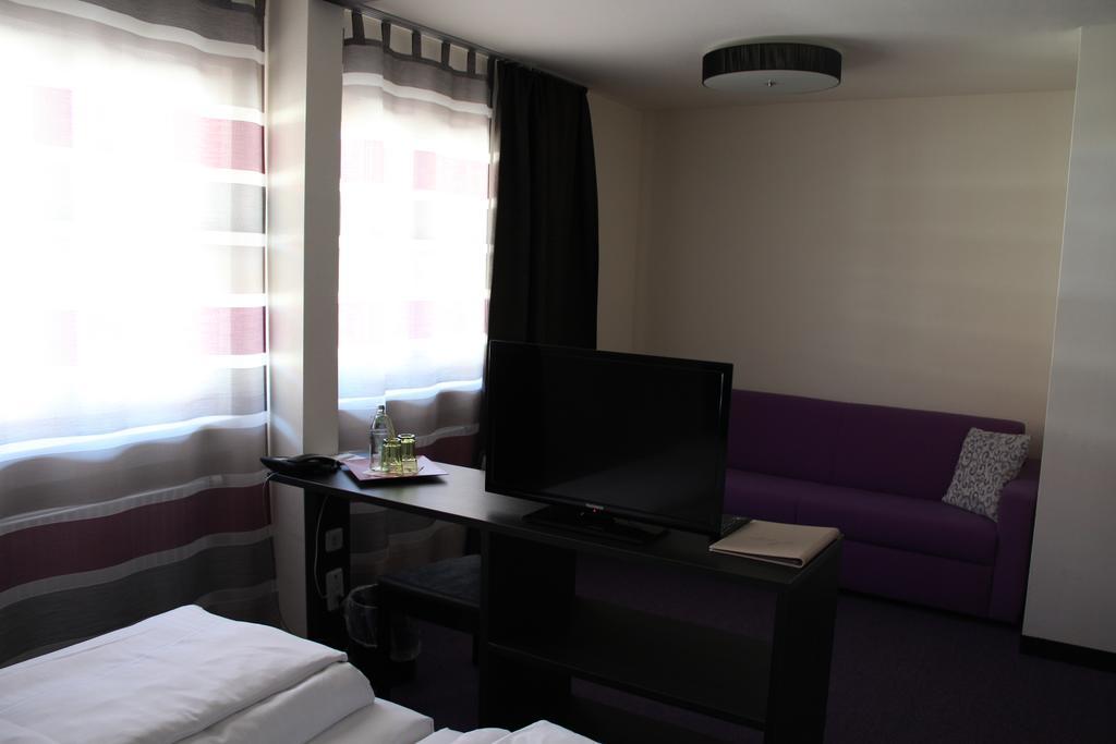 Amiga Hotel Muenchen Messe Εξωτερικό φωτογραφία