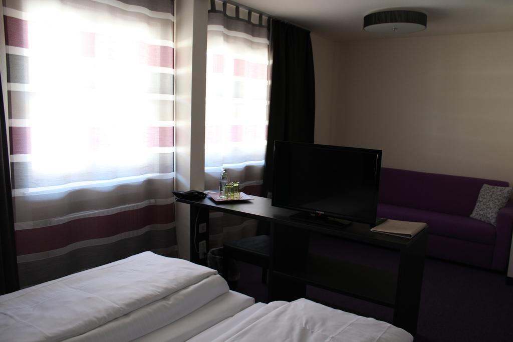 Amiga Hotel Muenchen Messe Εξωτερικό φωτογραφία
